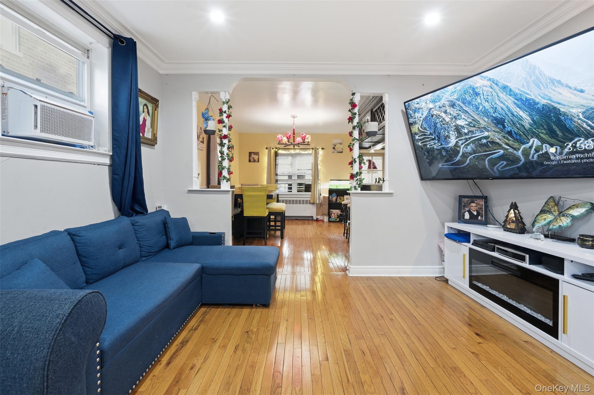 Single Family Astor  Bronx, NY 10469, MLS-948650-8