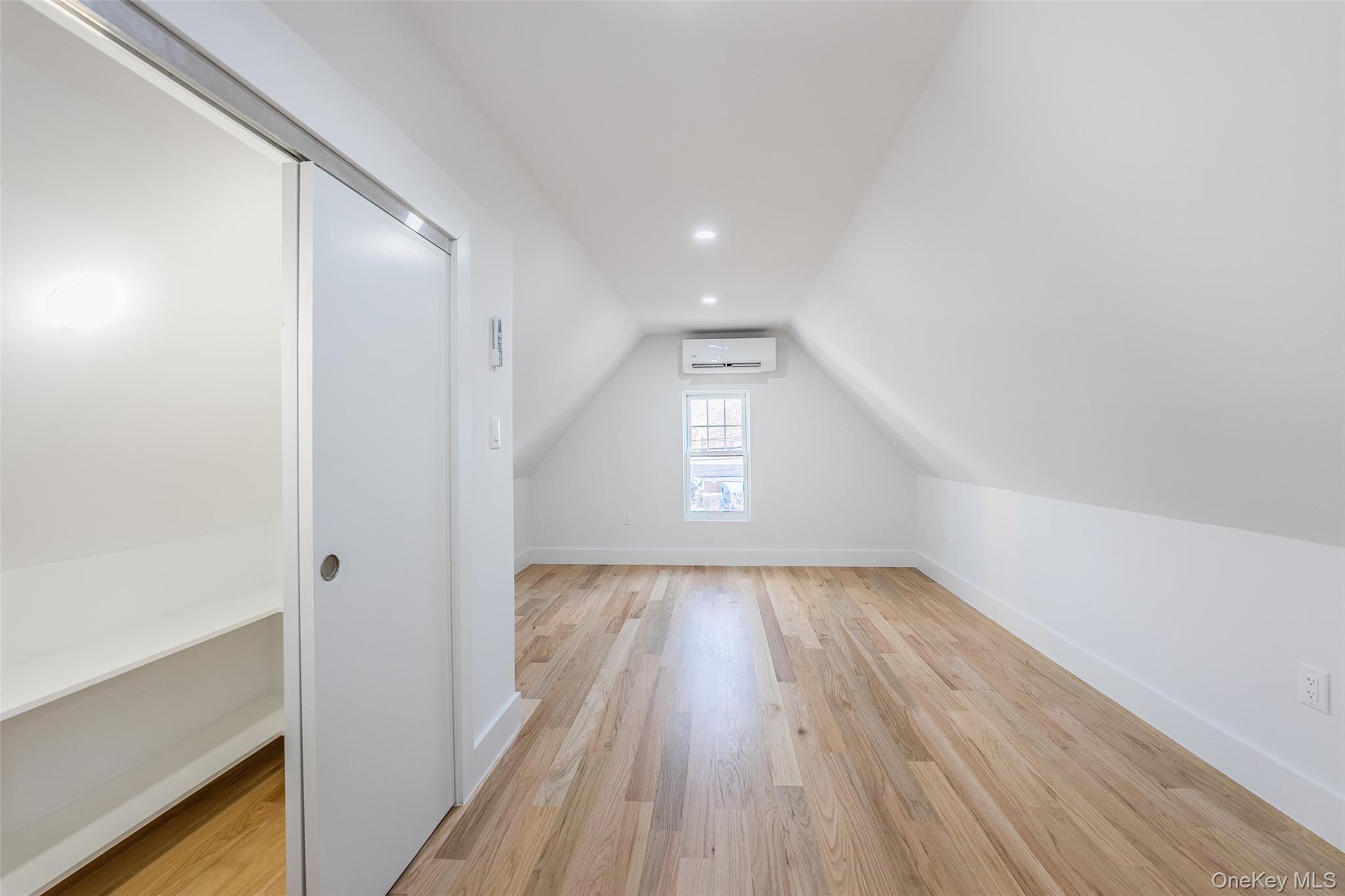 Single Family 162nd  Queens, NY 11366, MLS-948664-13