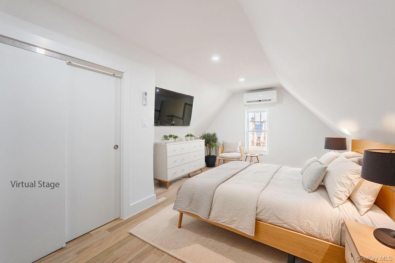 Single Family 162nd  Queens, NY 11366, MLS-948664-14