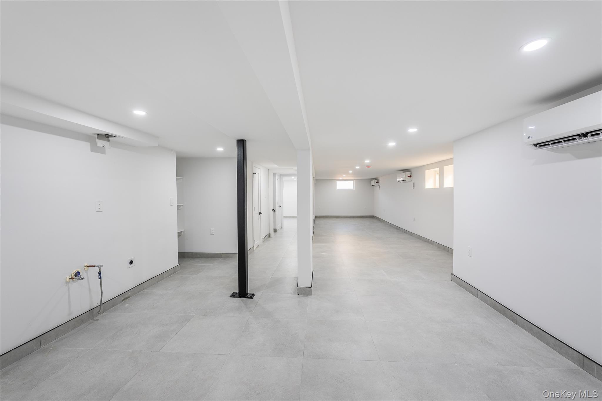 Single Family 162nd  Queens, NY 11366, MLS-948664-29