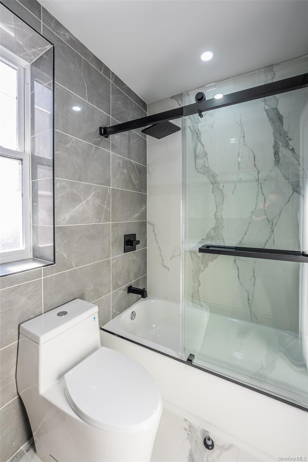 Single Family 162nd  Queens, NY 11366, MLS-948664-36