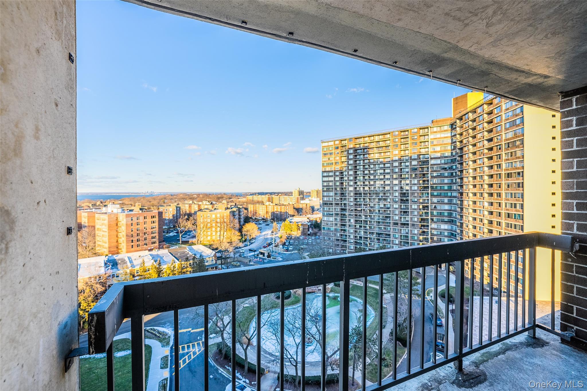 Condo Bay Club  Queens, NY 11360, MLS-948676-10