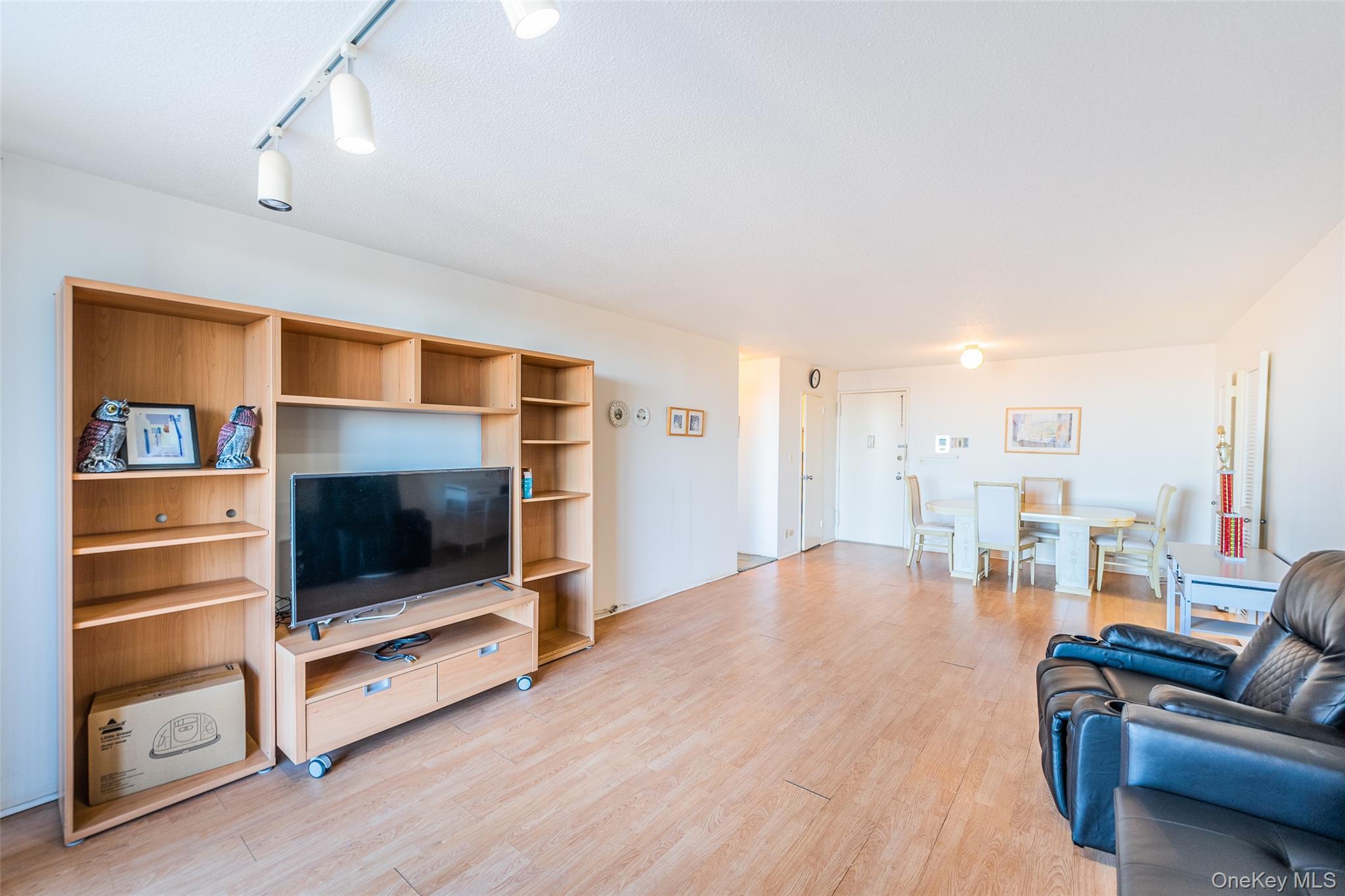 Condo Bay Club  Queens, NY 11360, MLS-948676-20