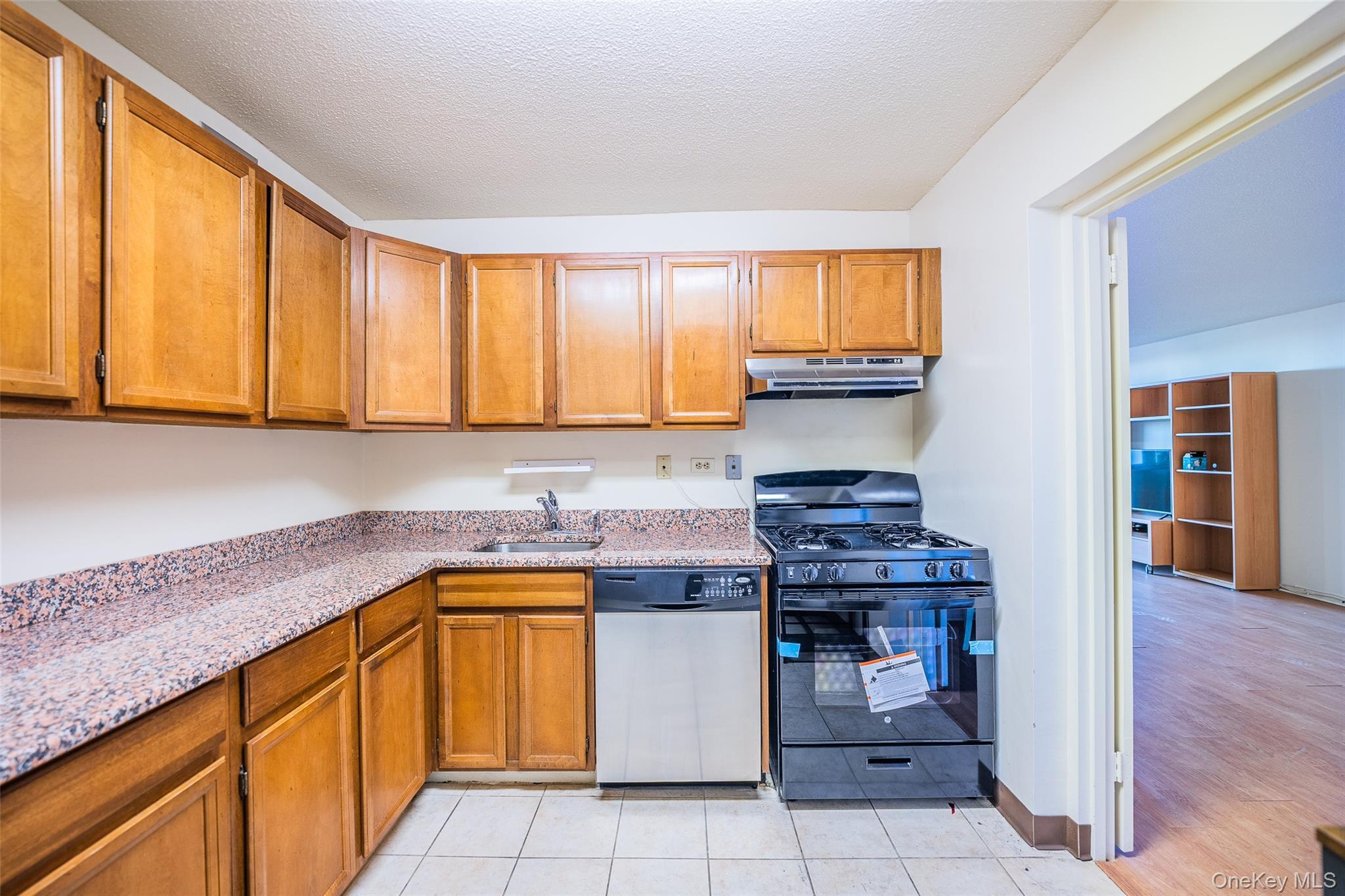 Condo Bay Club  Queens, NY 11360, MLS-948676-24