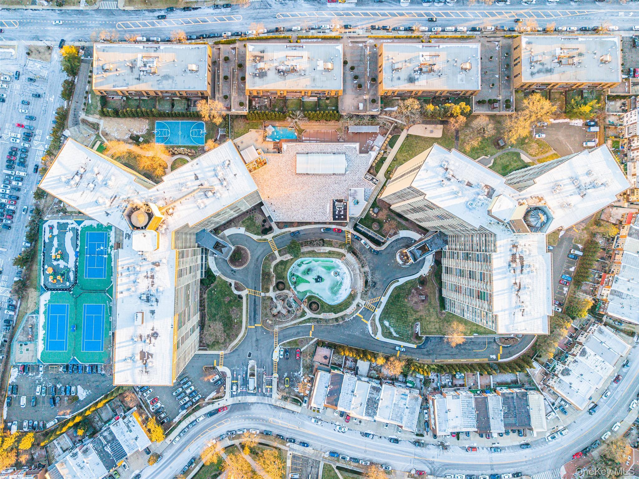 Condo Bay Club  Queens, NY 11360, MLS-948676-31