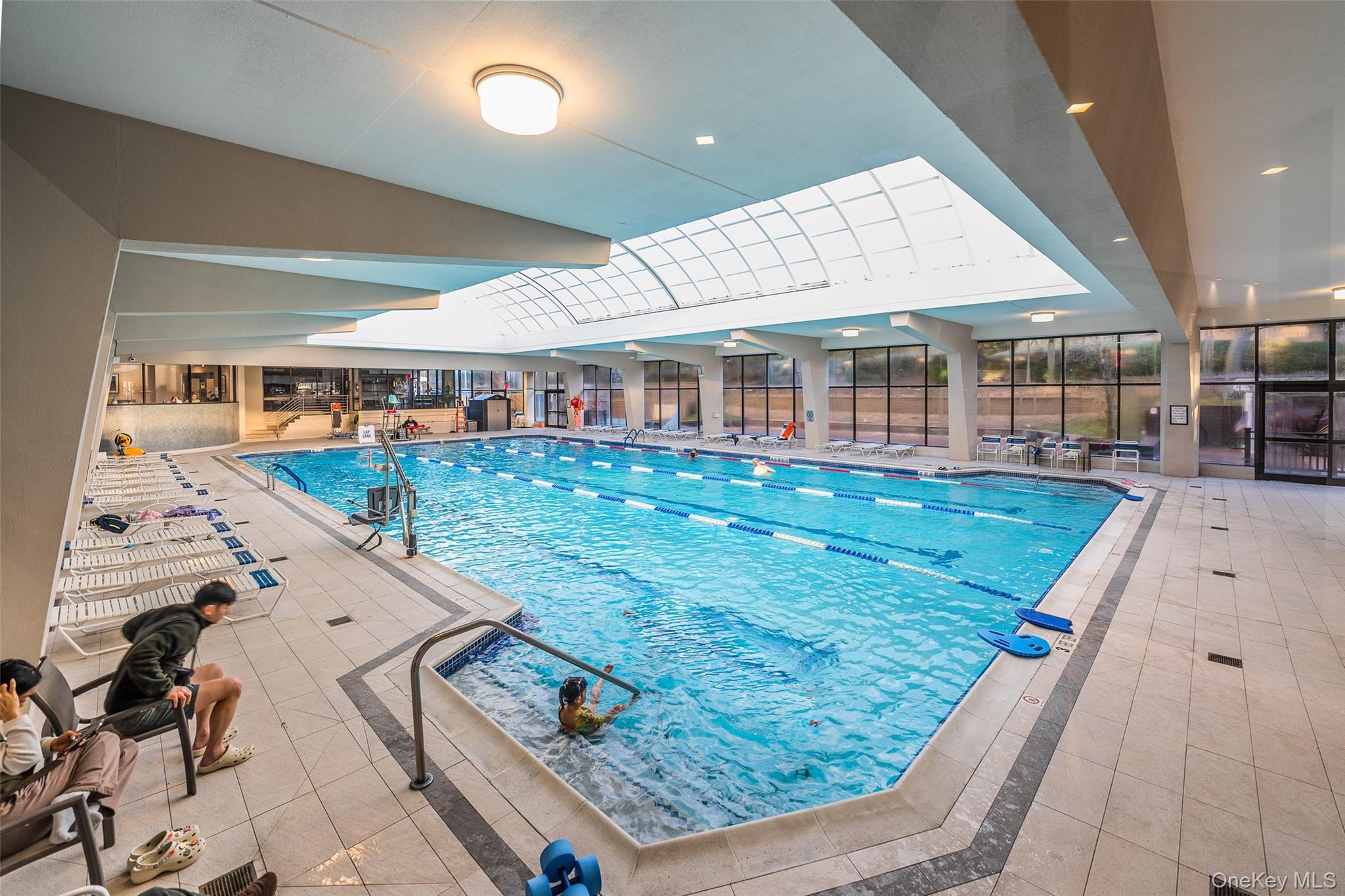 Condo Bay Club  Queens, NY 11360, MLS-948676-5