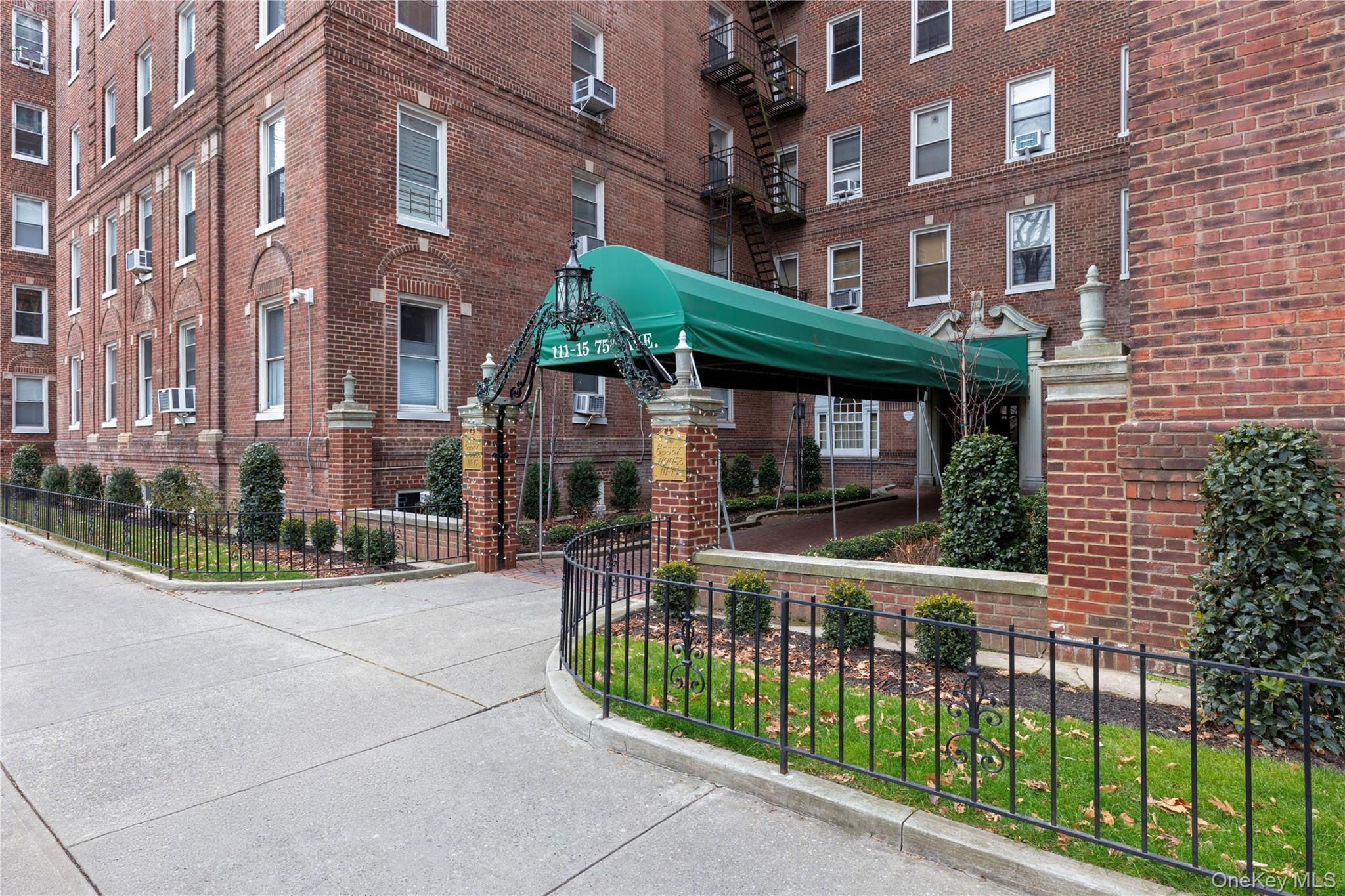 Coop 75th  Queens, NY 11375, MLS-948731-2