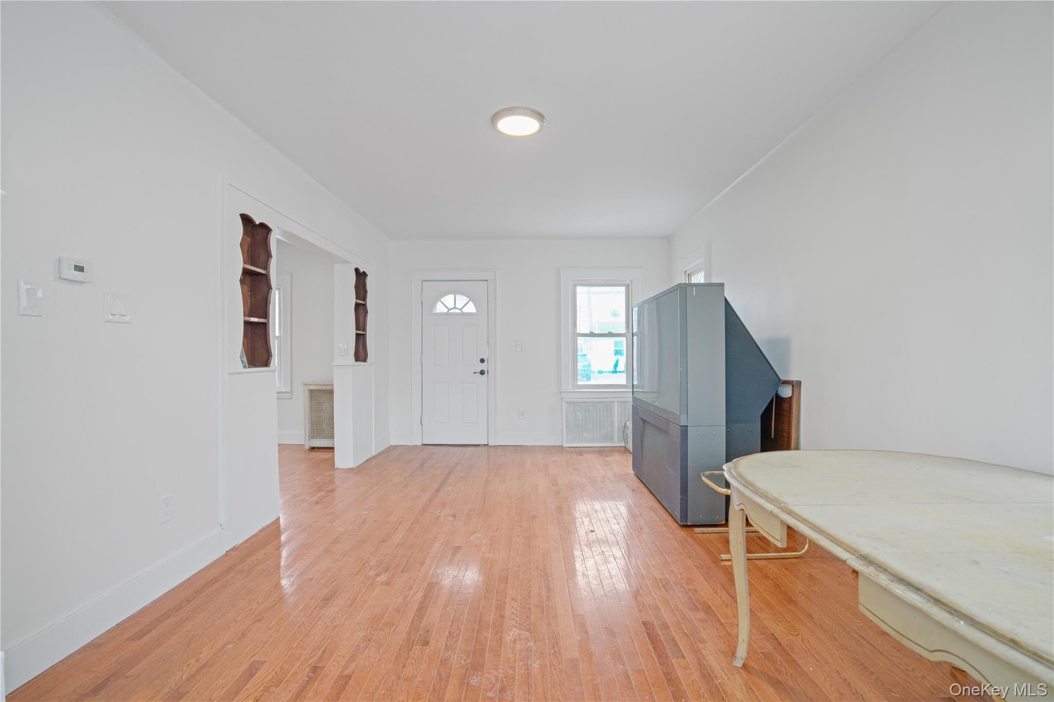 Single Family 205th  Queens, NY 11423, MLS-948793-16