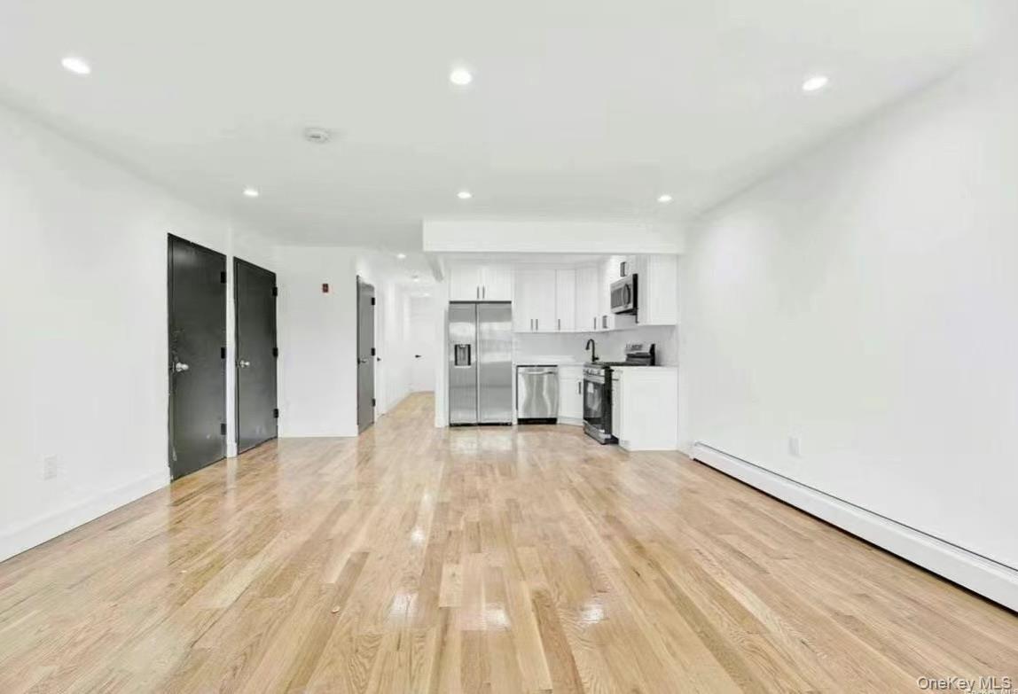 Single Family Hillmeyer  Queens, NY 11692, MLS-948810-2