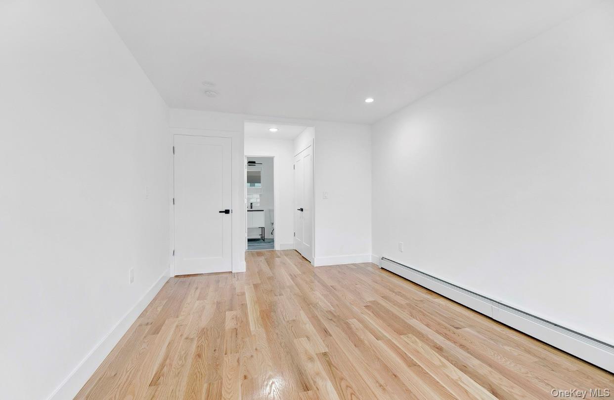 Single Family Hillmeyer  Queens, NY 11692, MLS-948810-3