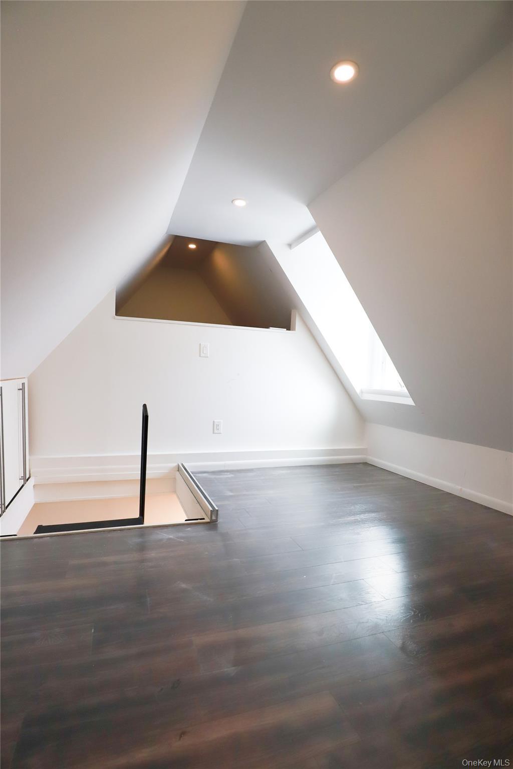 Single Family 190th  Queens, NY 11358, MLS-948846-23