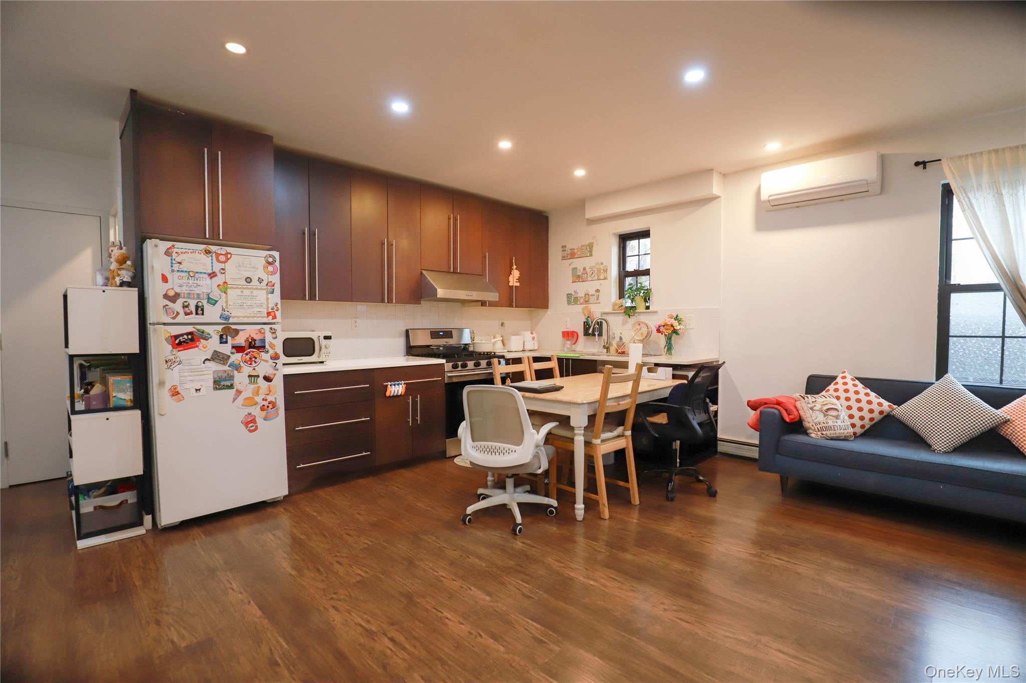 Single Family 190th  Queens, NY 11358, MLS-948846-28