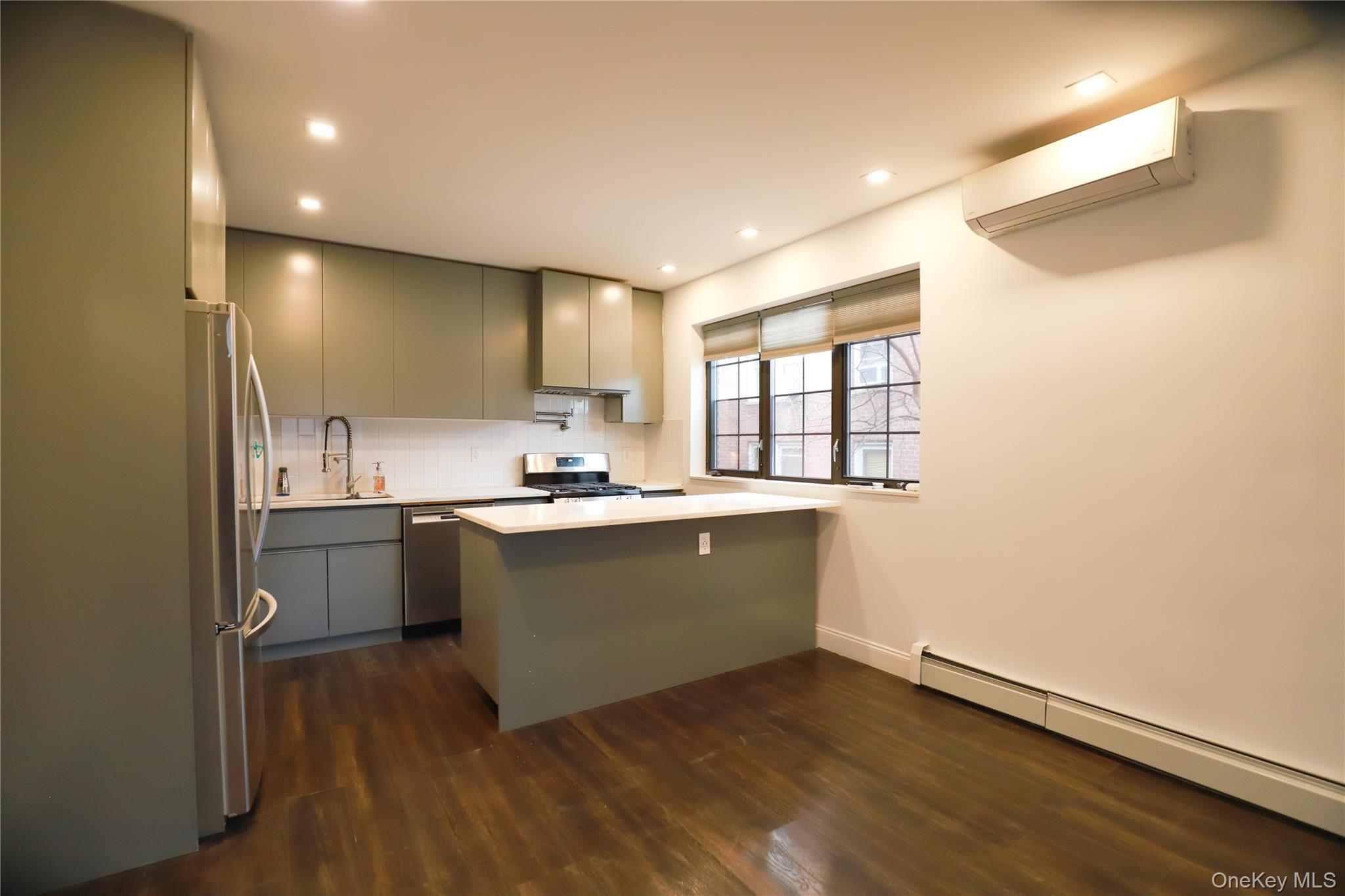 Single Family 190th  Queens, NY 11358, MLS-948846-3