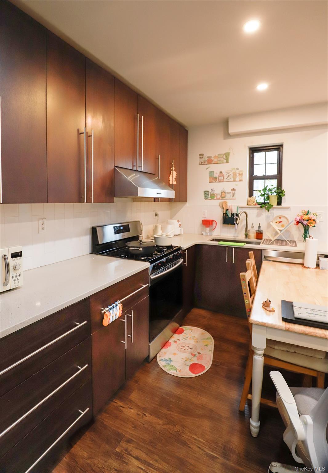 Single Family 190th  Queens, NY 11358, MLS-948846-30