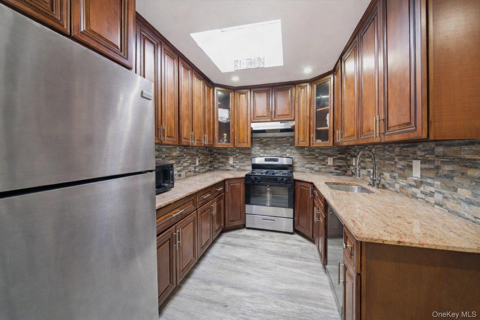 Single Family Ely  Bronx, NY 10466, MLS-948871-15