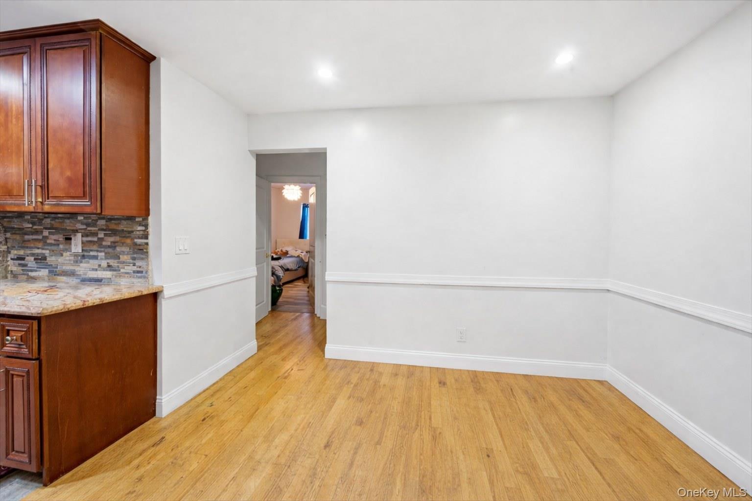 Single Family Ely  Bronx, NY 10466, MLS-948871-16