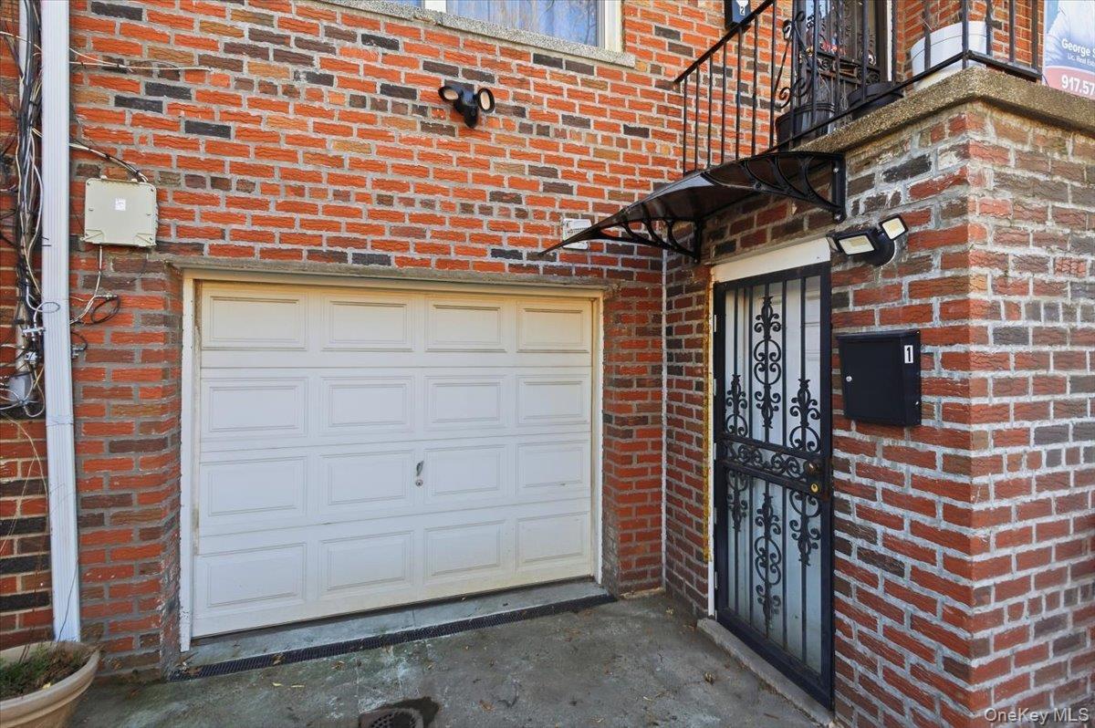 Single Family Ely  Bronx, NY 10466, MLS-948871-2