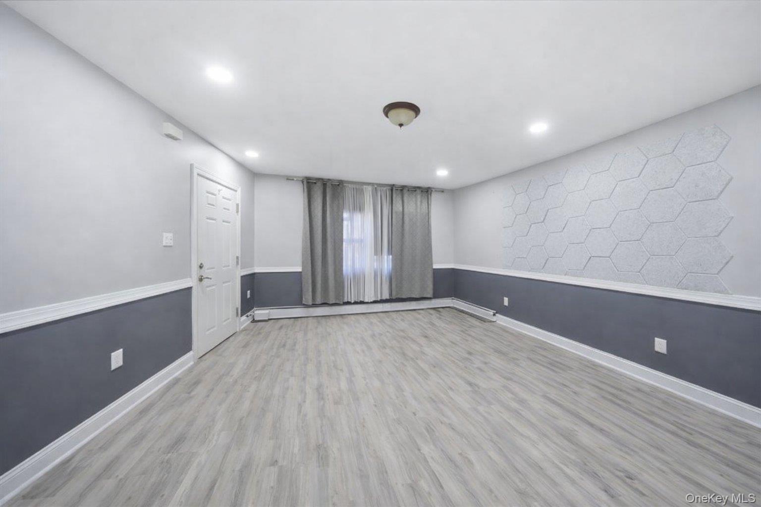 Single Family Ely  Bronx, NY 10466, MLS-948871-8