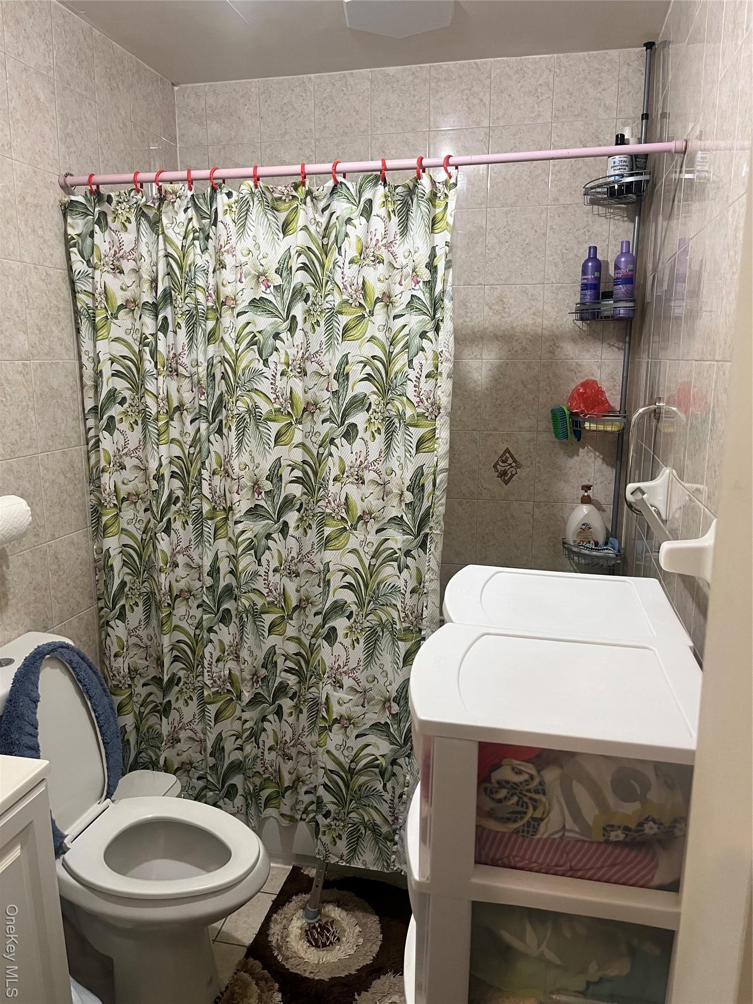 Single Family 220th  Queens, NY 11413, MLS-948896-11