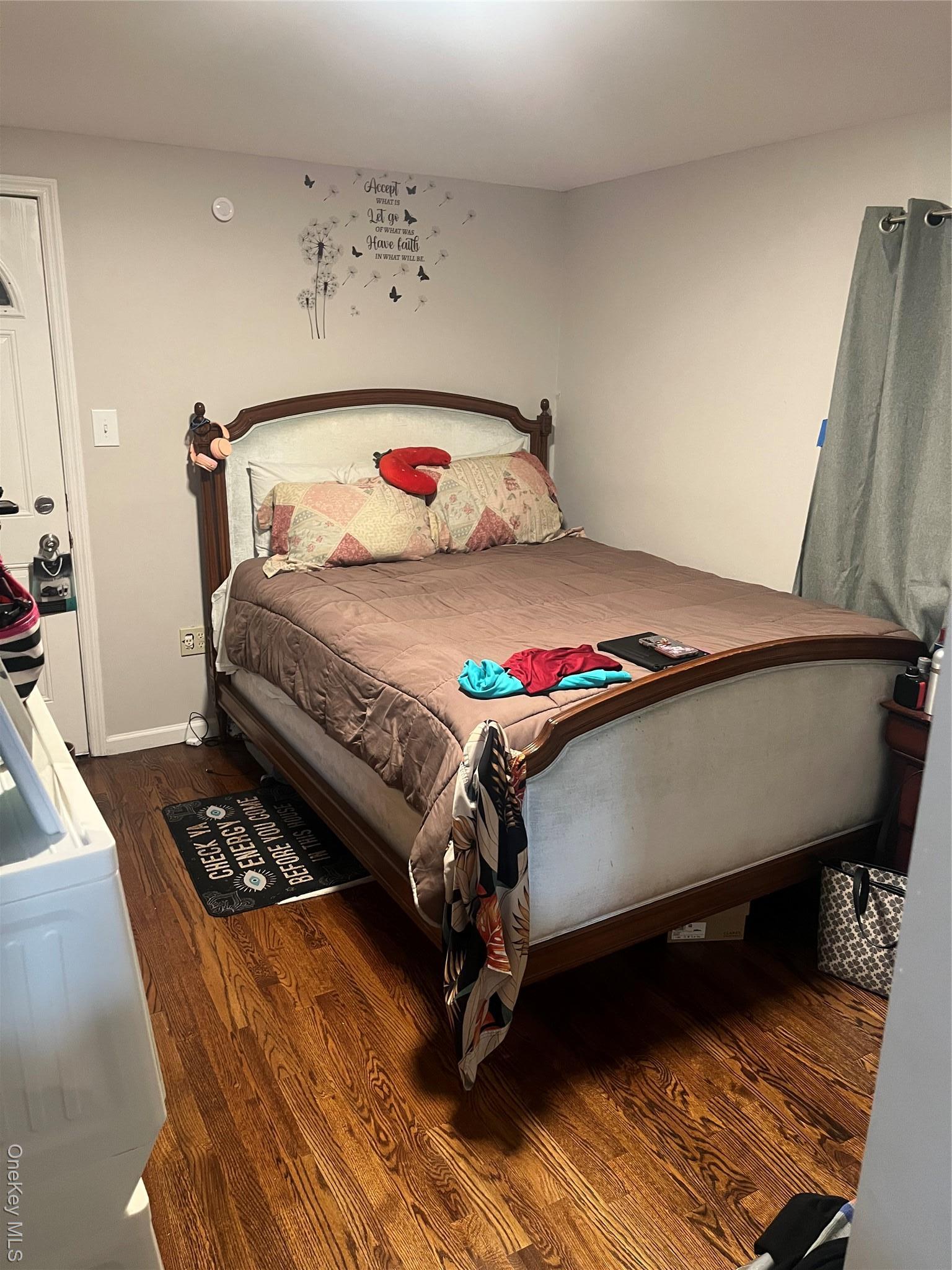 Single Family 220th  Queens, NY 11413, MLS-948896-18