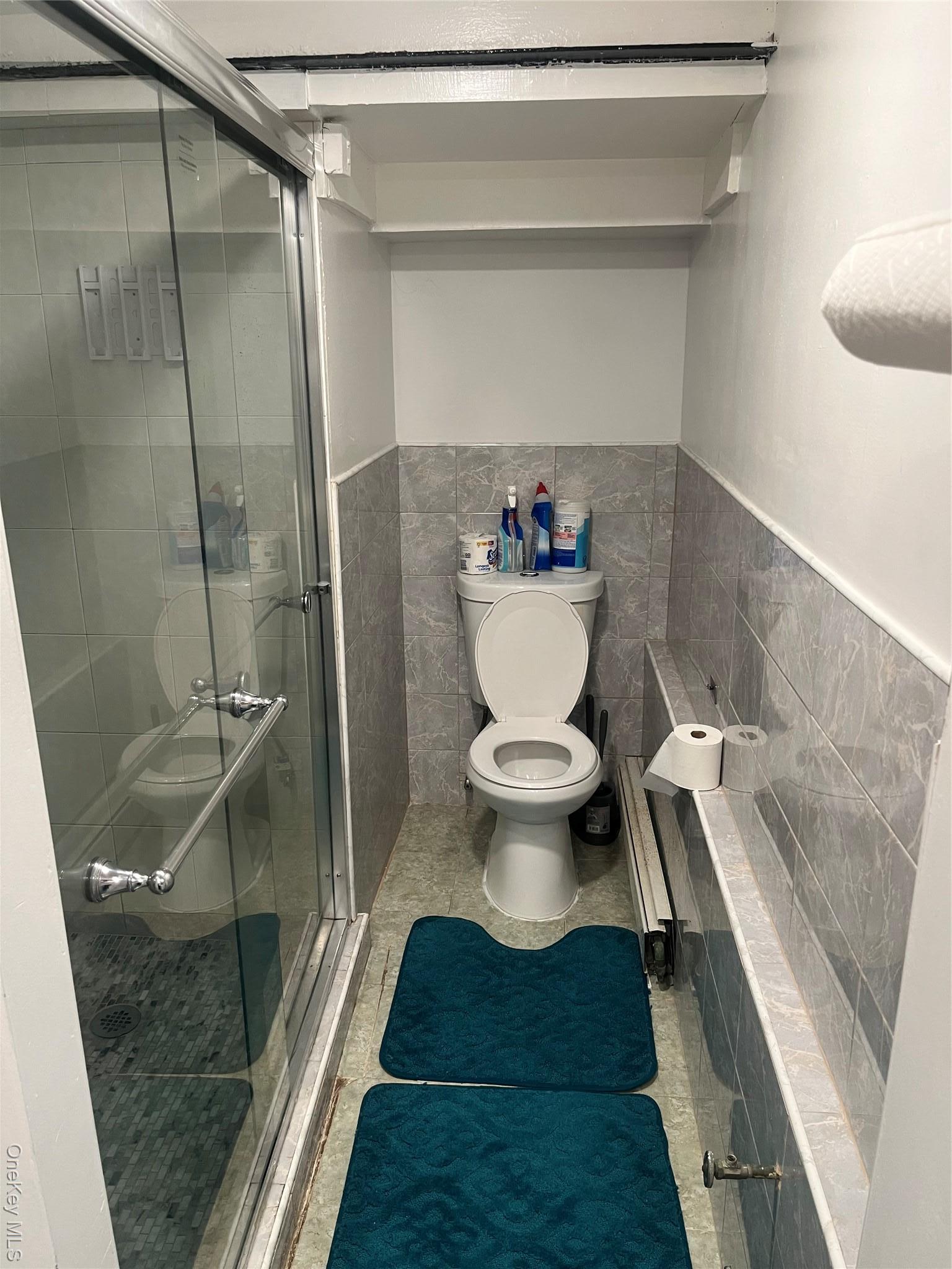 Single Family 220th  Queens, NY 11413, MLS-948896-23