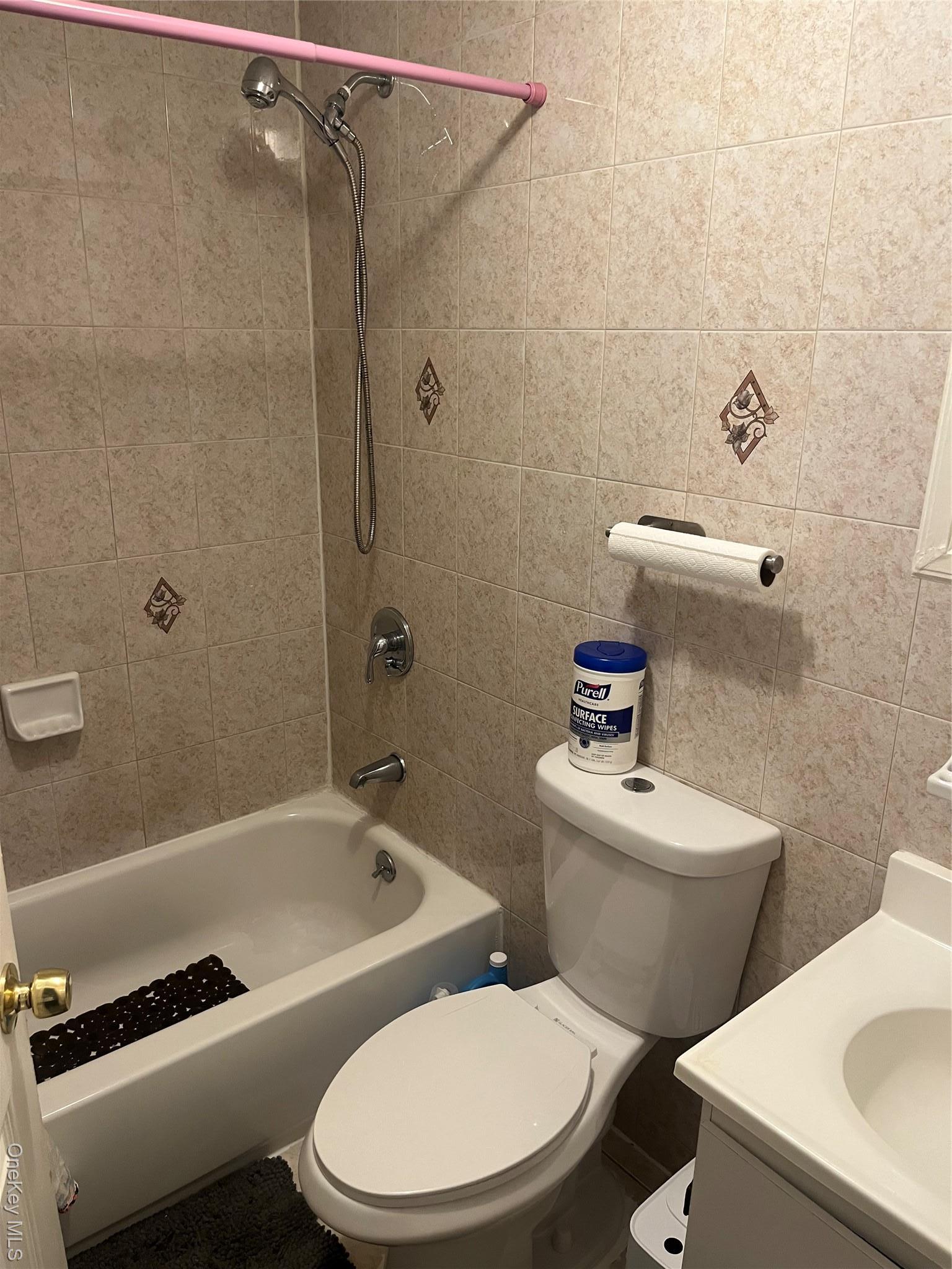 Single Family 220th  Queens, NY 11413, MLS-948896-8