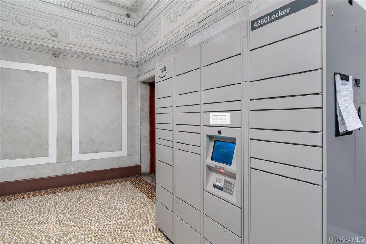 Condo Broadway  Manhattan, NY 10033, MLS-948910-2