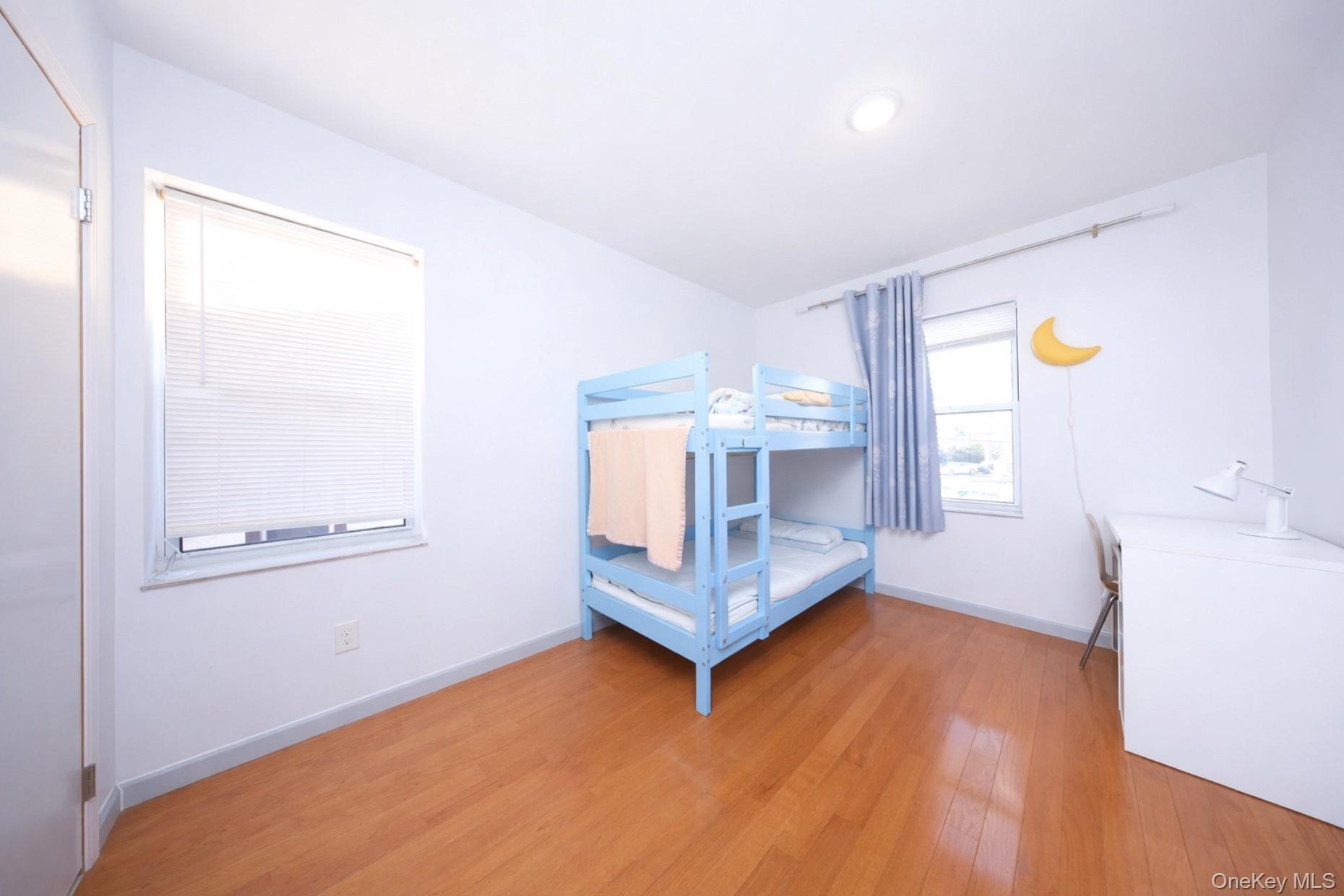 Single Family 216th  Queens, NY 11364, MLS-948946-10