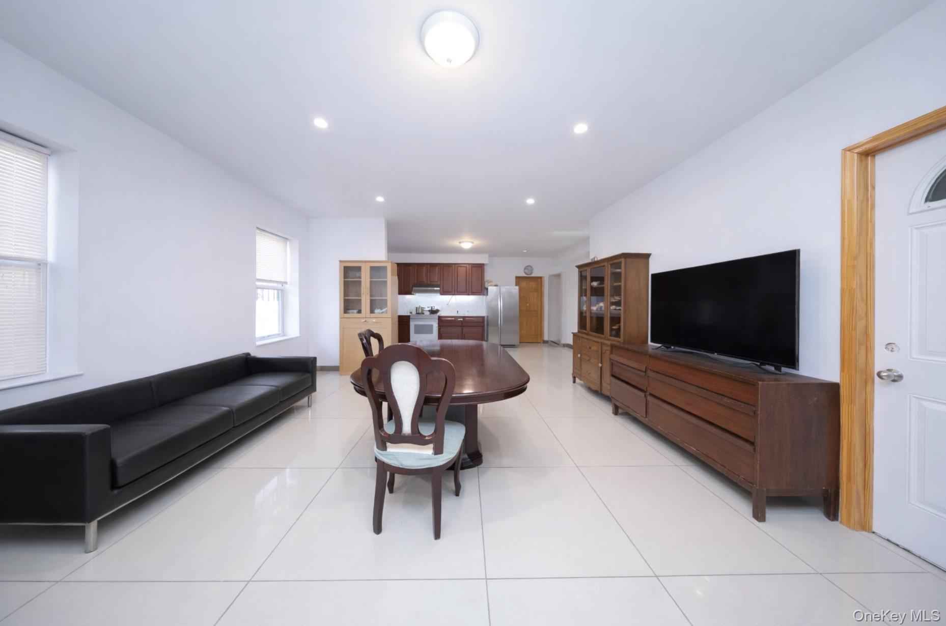 Single Family 216th  Queens, NY 11364, MLS-948946-8