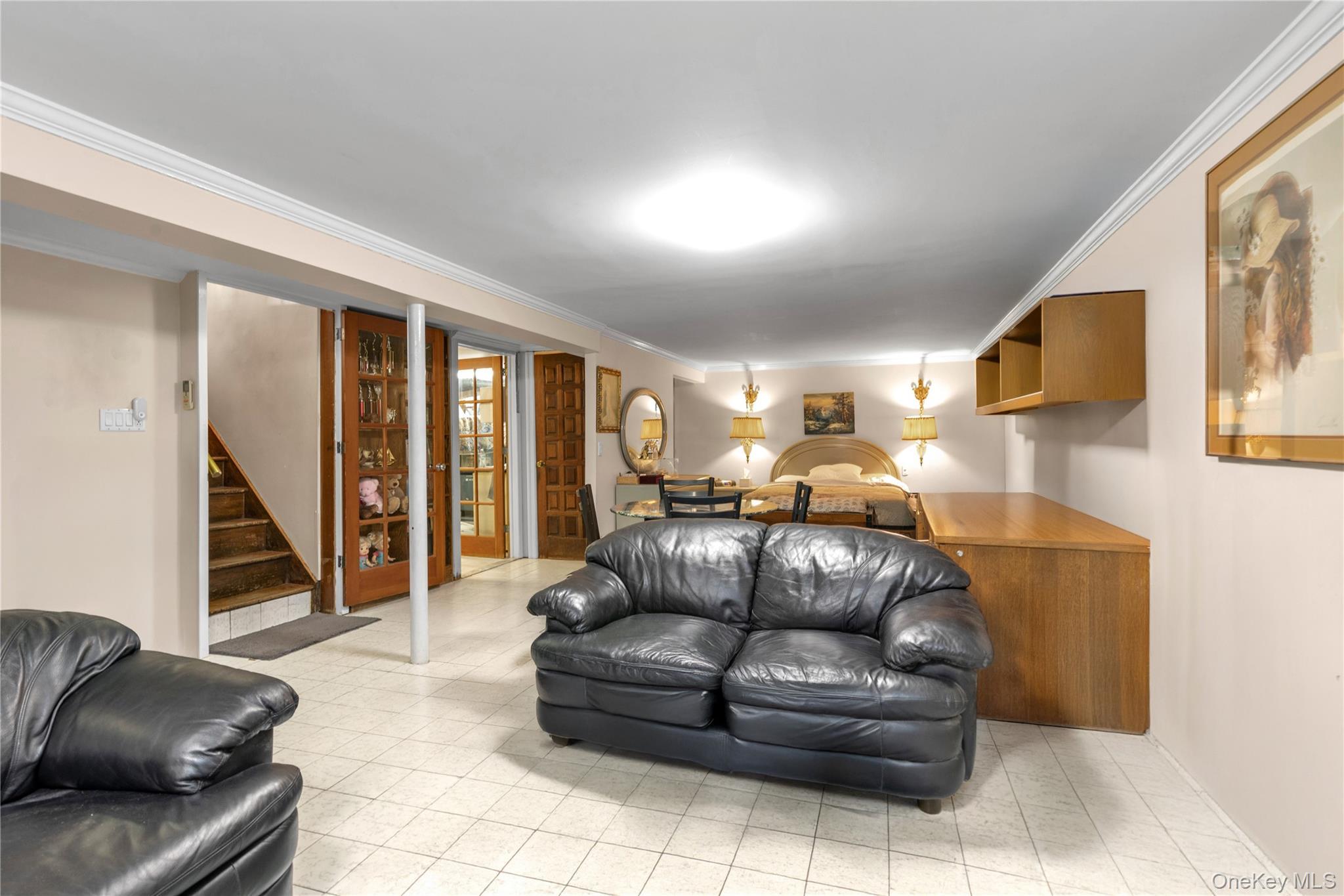 Single Family 9th Queens, NY 11357, MLS-948969-19