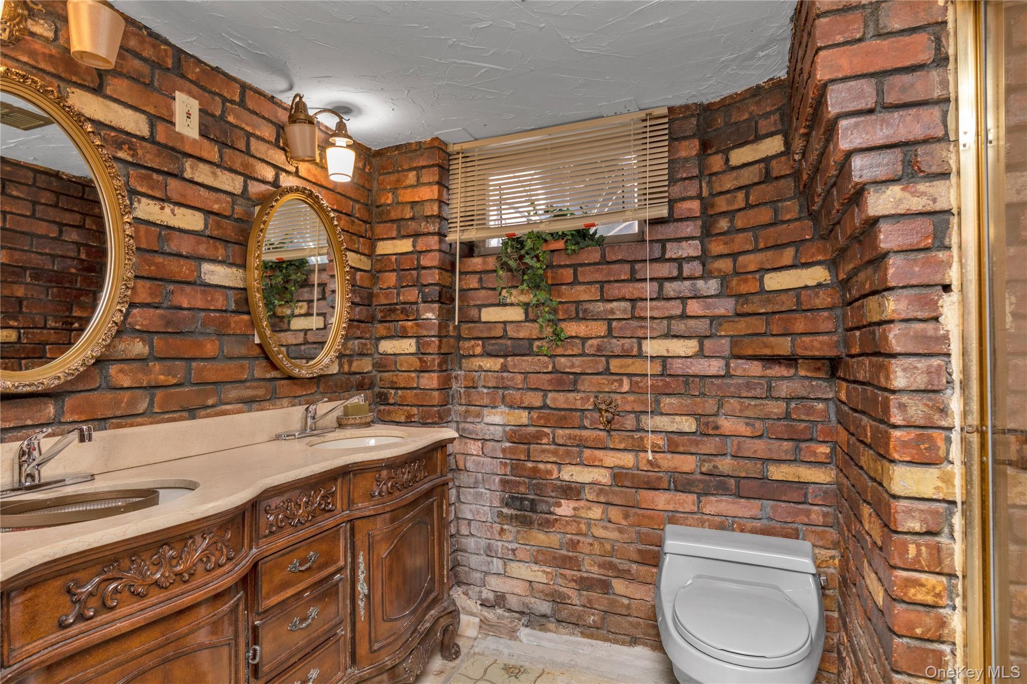 Single Family 9th Queens, NY 11357, MLS-948969-20