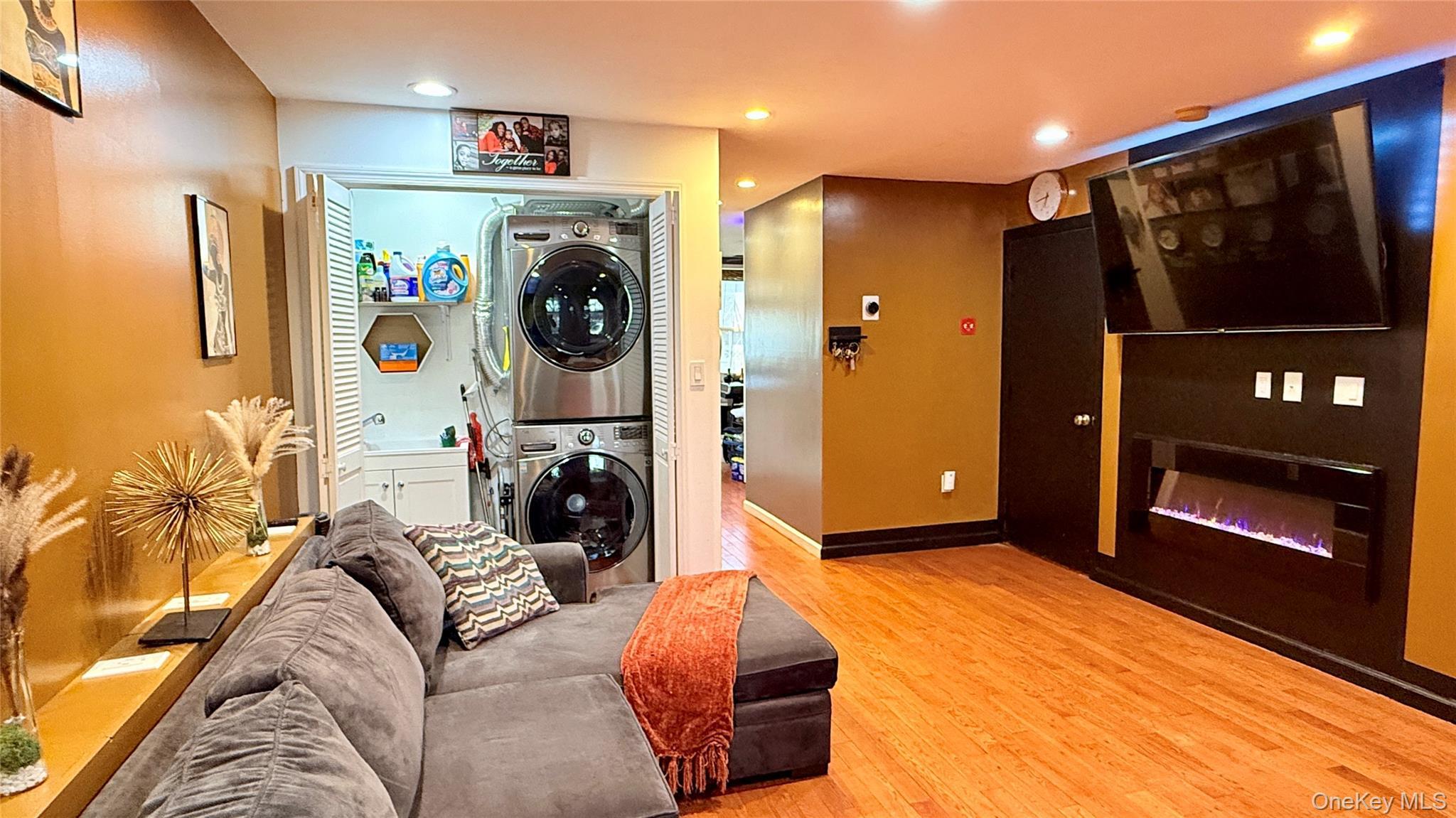 Single Family Williams  Brooklyn, NY 11207, MLS-948984-9