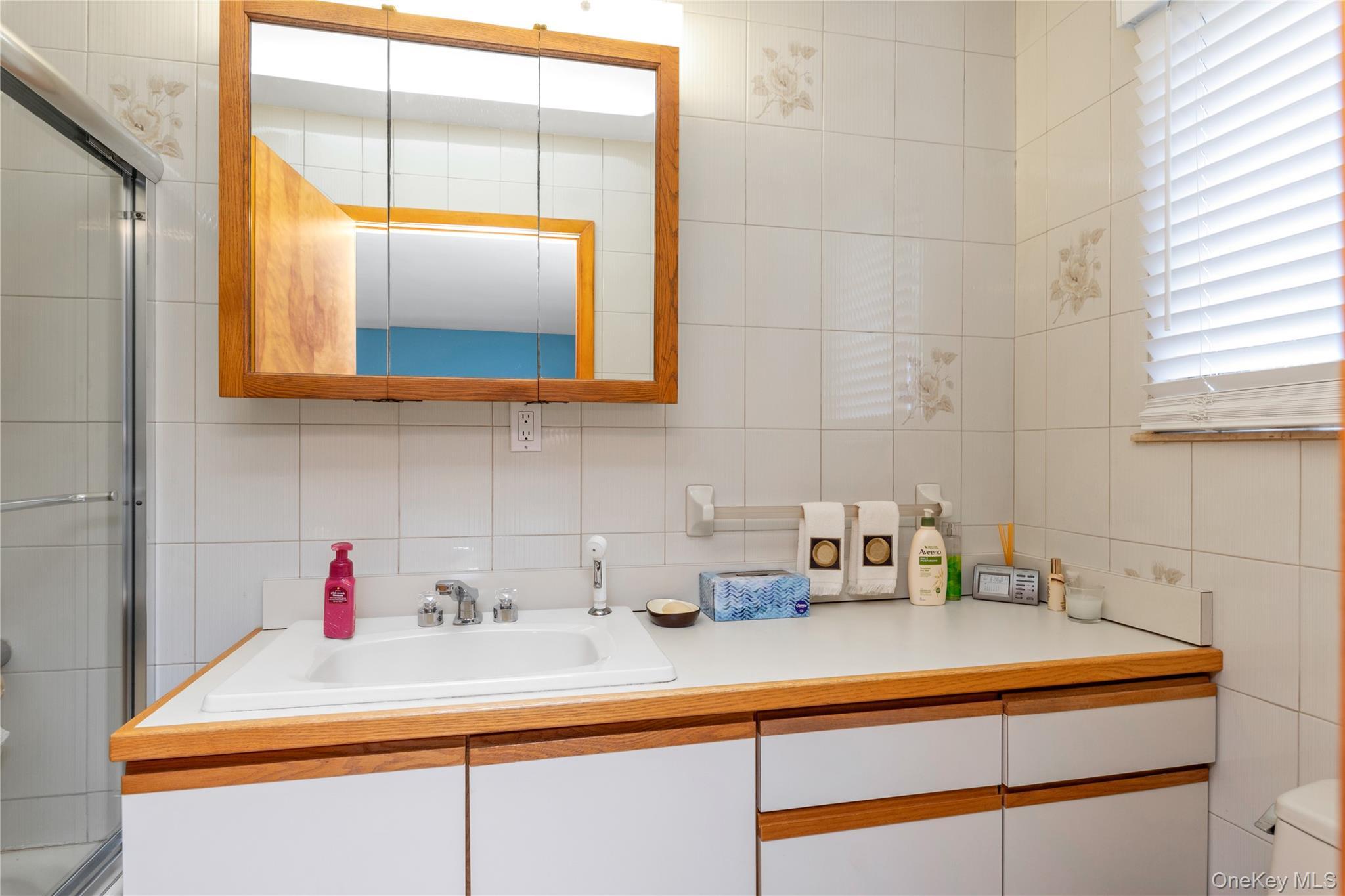 Single Family Douglaston  Queens, NY 11362, MLS-948985-13