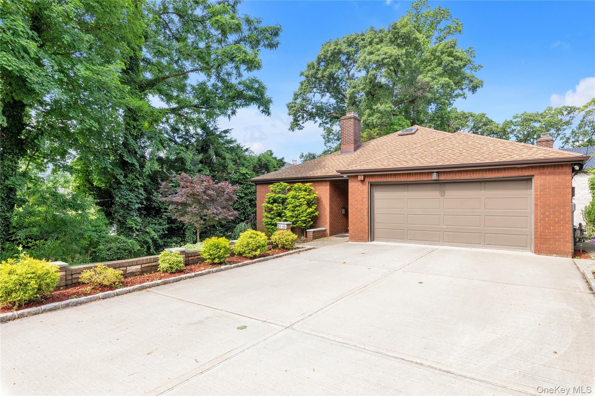 Single Family Douglaston  Queens, NY 11362, MLS-948985-21