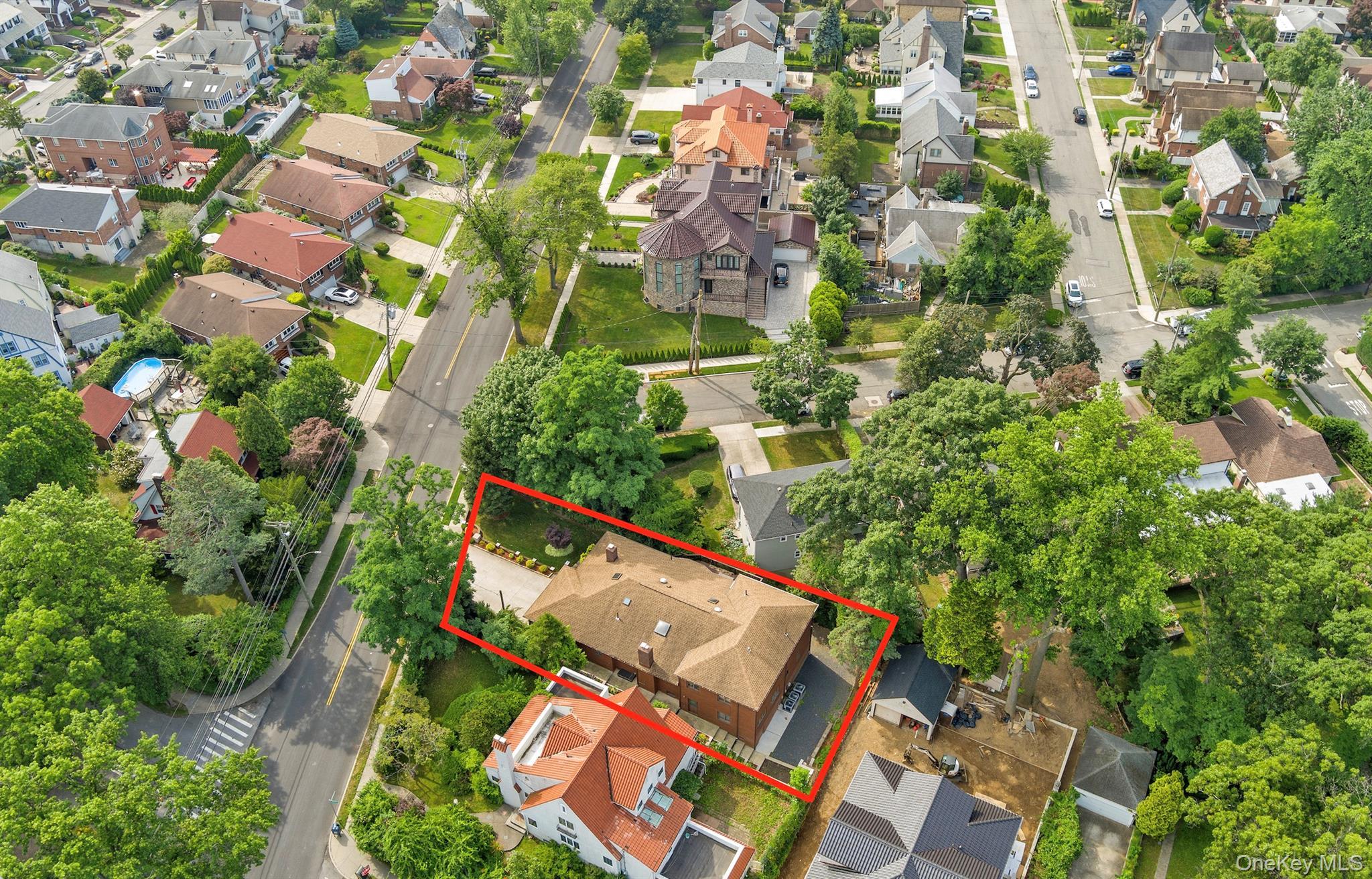 Single Family Douglaston  Queens, NY 11362, MLS-948985-22