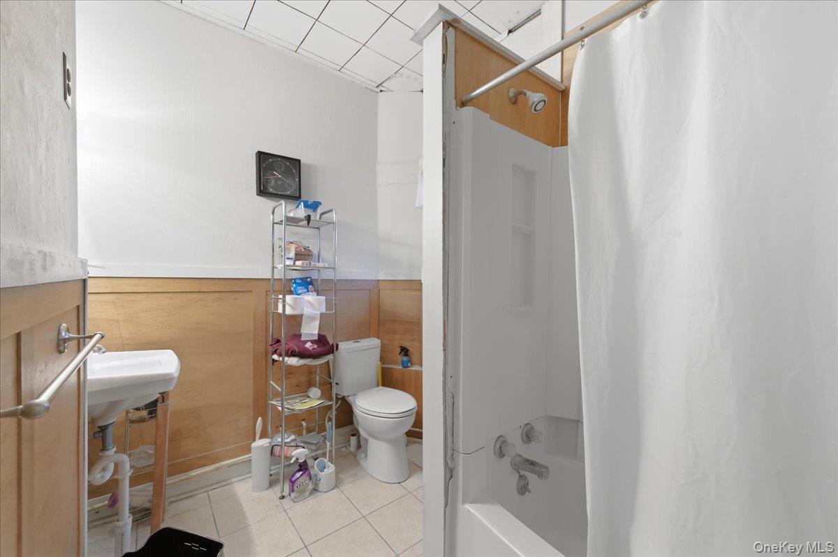 Single Family Summit  Greene County, NY 12414, MLS-949021-37