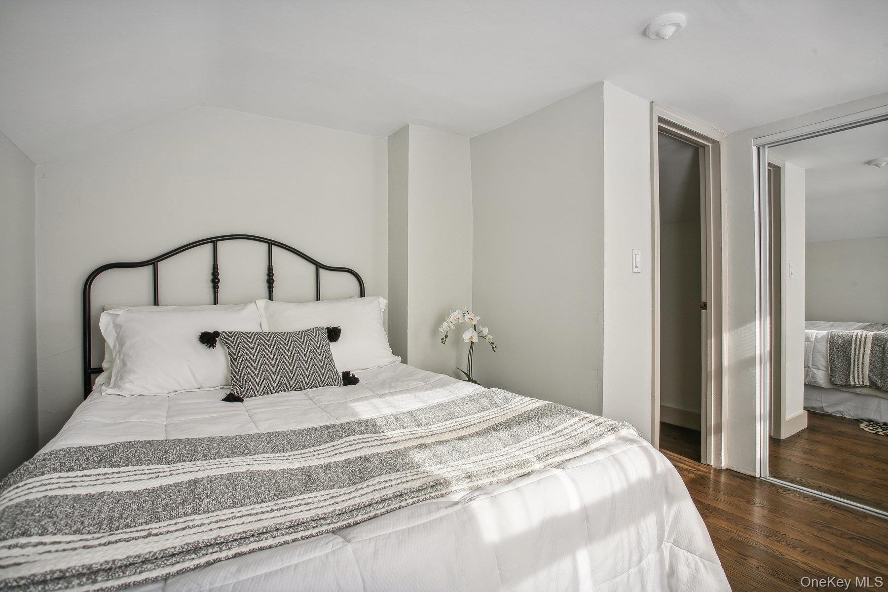 Single Family Davis  Nassau County, NY 11560, MLS-949034-13