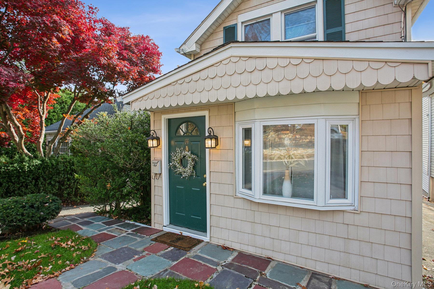 Single Family Davis  Nassau County, NY 11560, MLS-949034-2