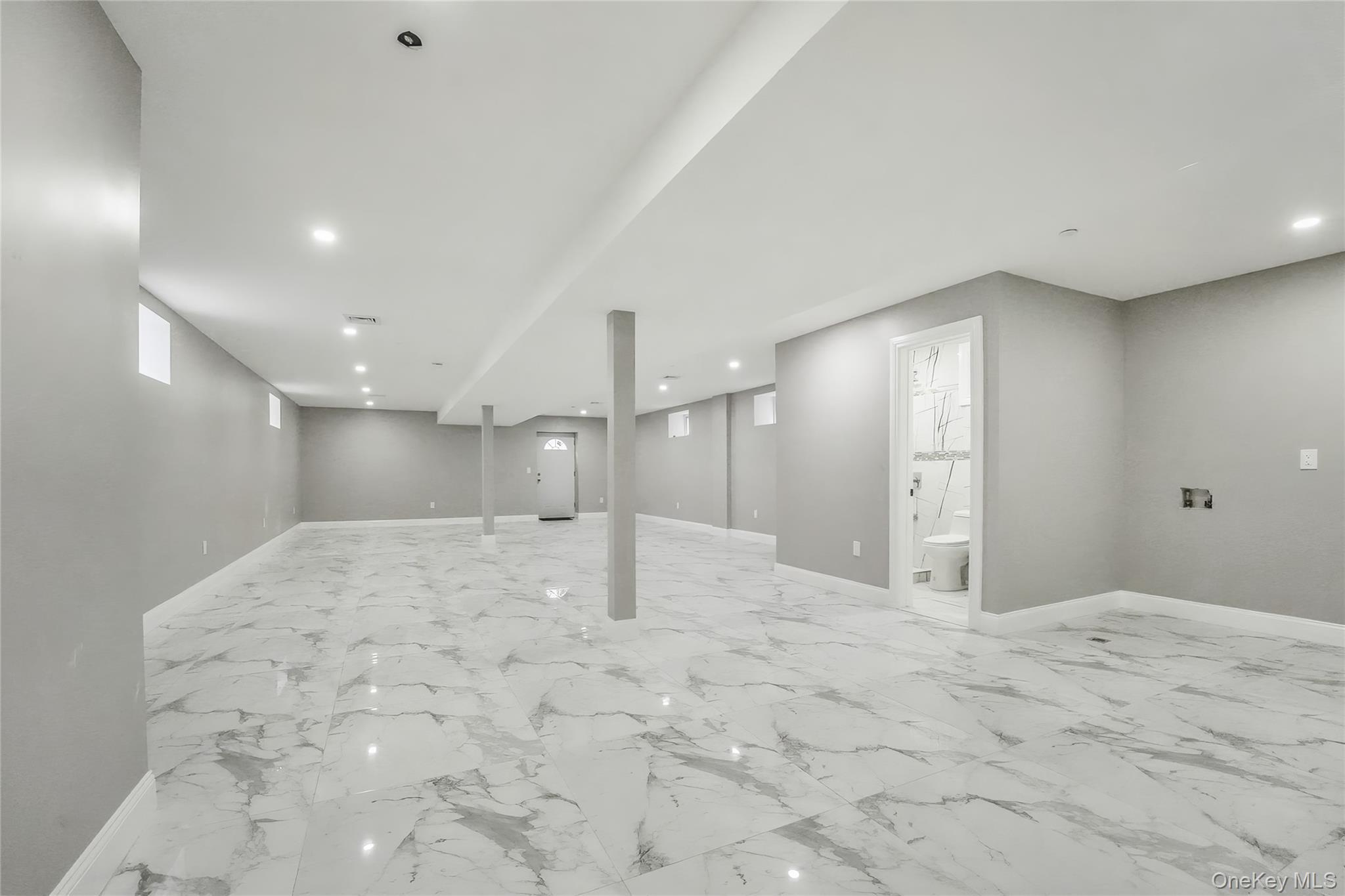 Single Family Newburg St  Queens, NY 11412, MLS-949085-17