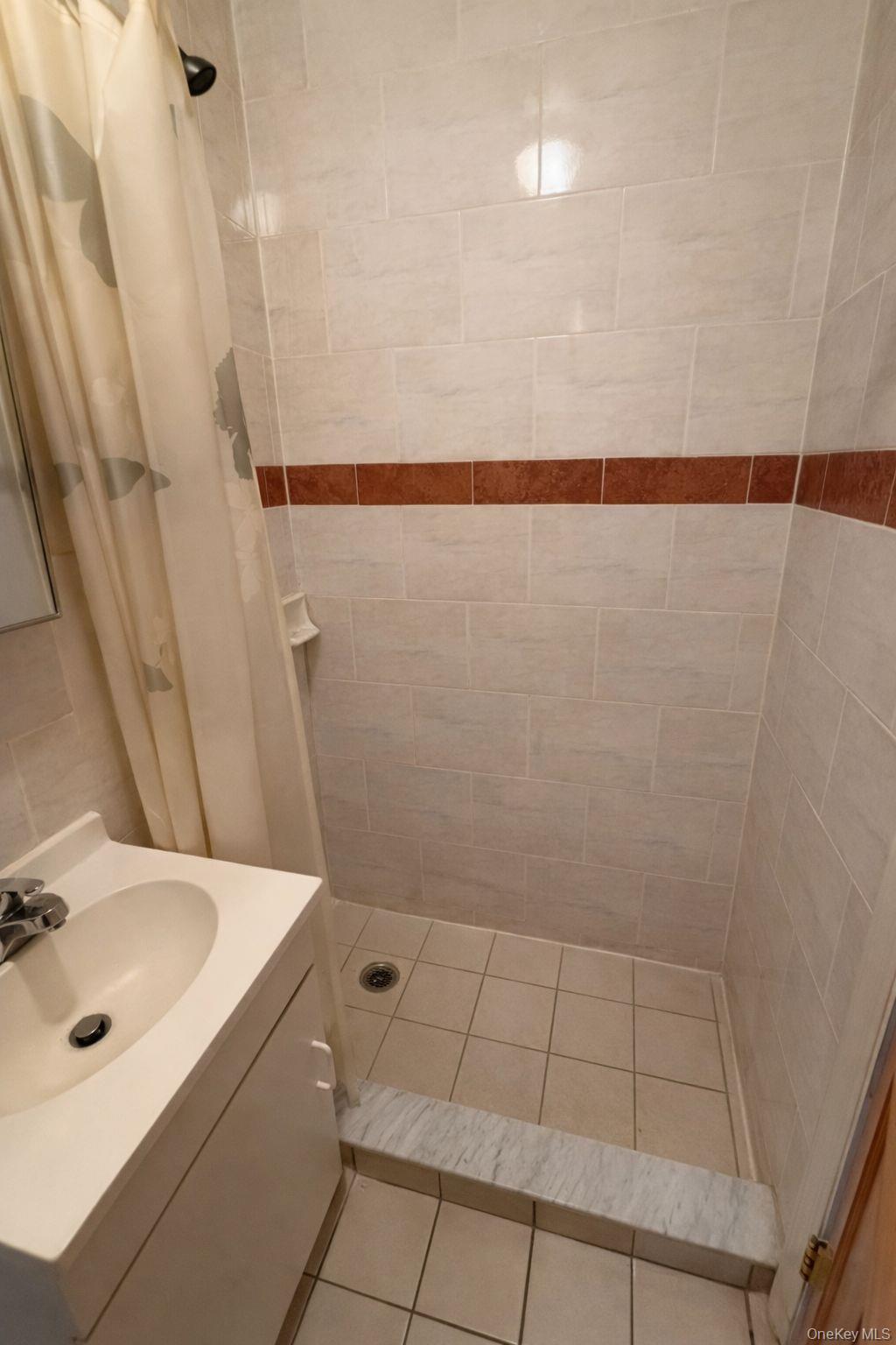 Condo 35th Queens, NY 11354, MLS-949104-8