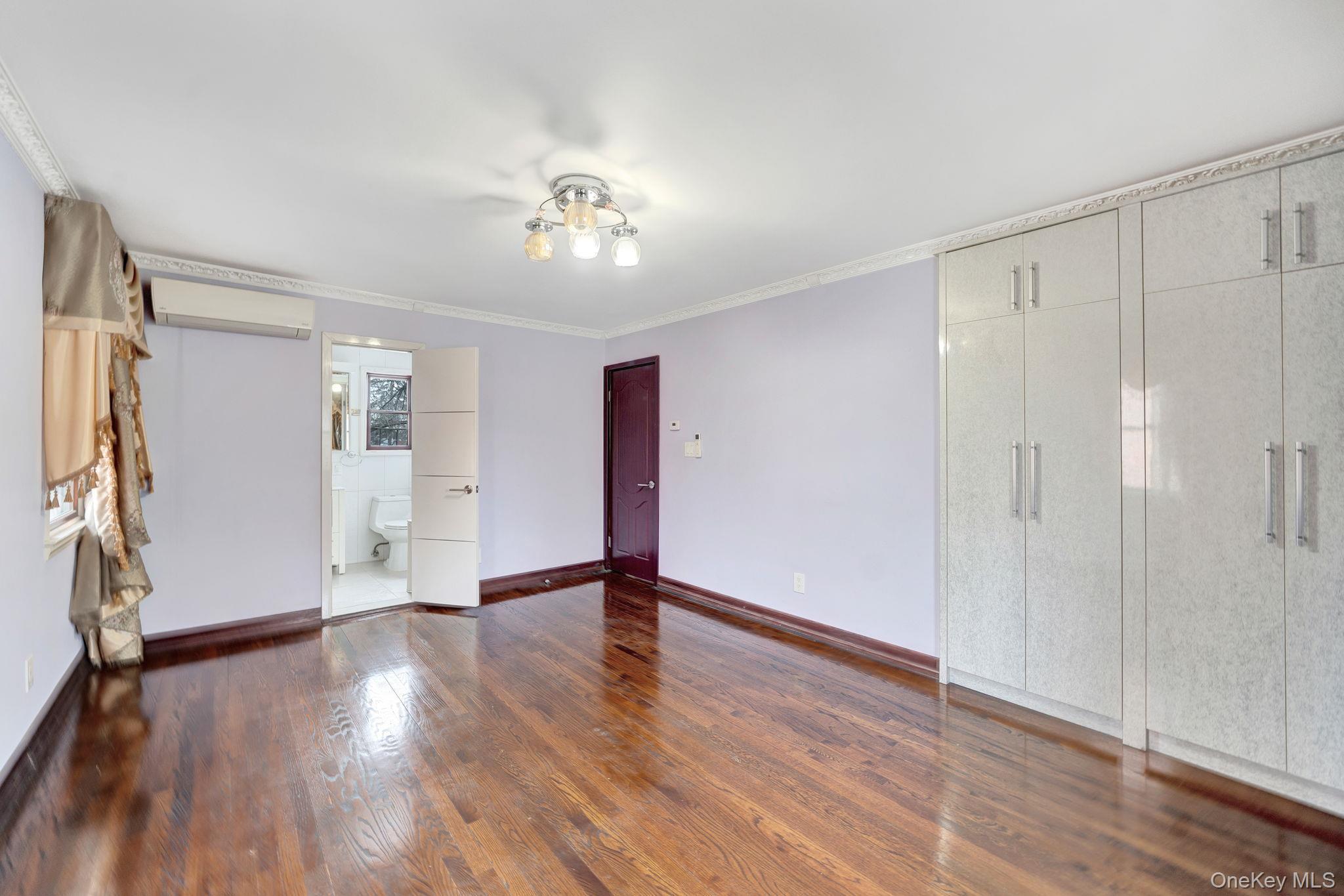 Single Family Chevy Chase Queens, NY 11432, MLS-949130-19