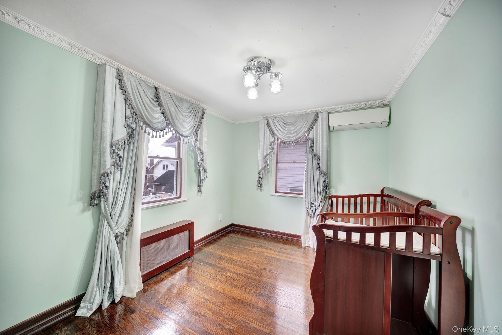 Single Family Chevy Chase Queens, NY 11432, MLS-949130-23