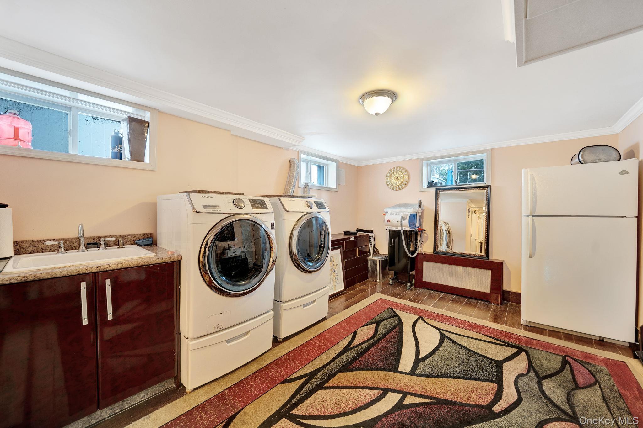 Single Family Chevy Chase Queens, NY 11432, MLS-949130-26