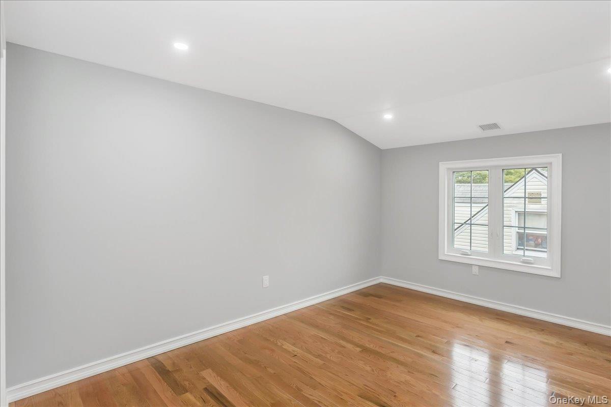 Single Family Caney Queens, NY 11422, MLS-949135-22