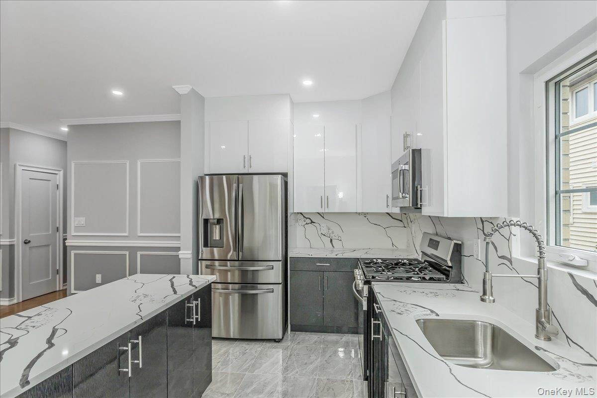 Single Family Caney Queens, NY 11422, MLS-949135-7