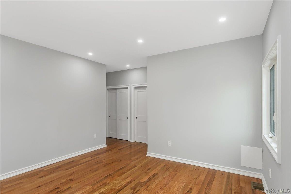 Single Family Caney Queens, NY 11422, MLS-949135-9