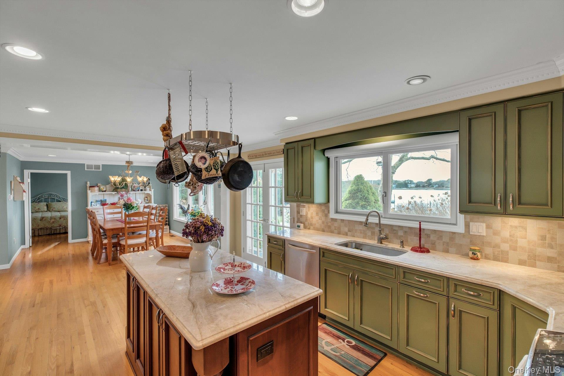 Single Family Oak Lane  Suffolk County, NY 11946, MLS-949149-13