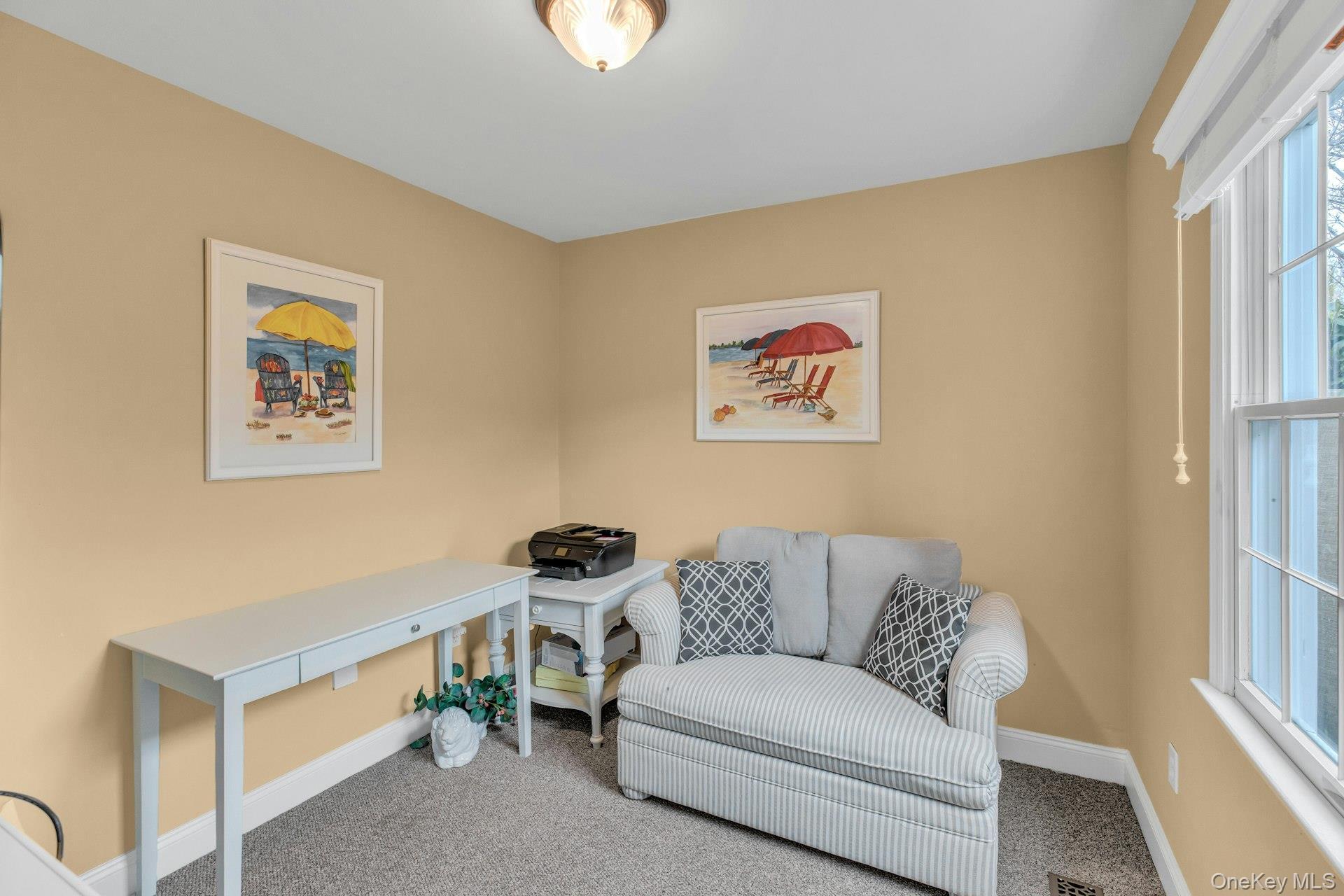 Single Family Oak Lane  Suffolk County, NY 11946, MLS-949149-20