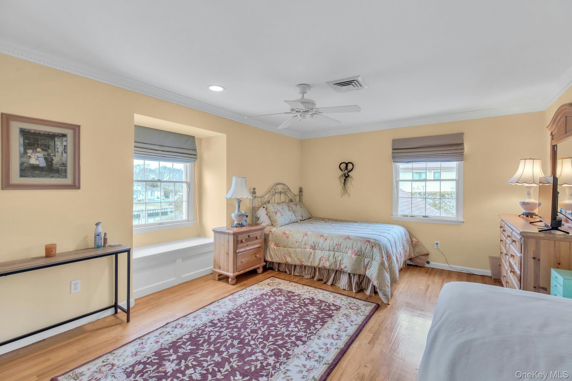 Single Family Oak Lane  Suffolk County, NY 11946, MLS-949149-23