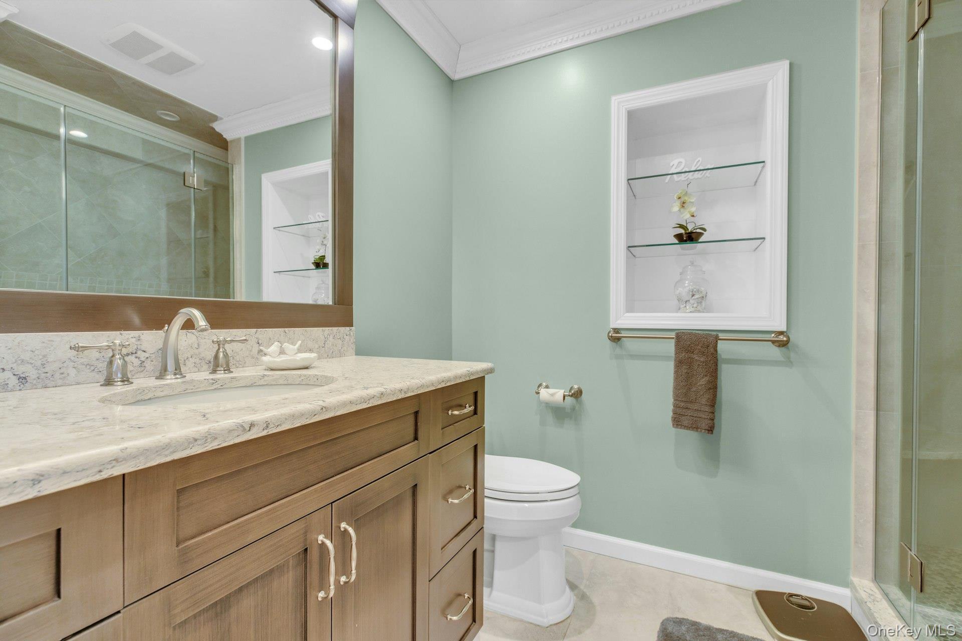Single Family Oak Lane  Suffolk County, NY 11946, MLS-949149-31